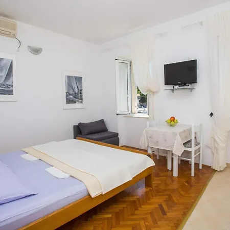 Vidak - With Sea View - A5 Apartment Molunat