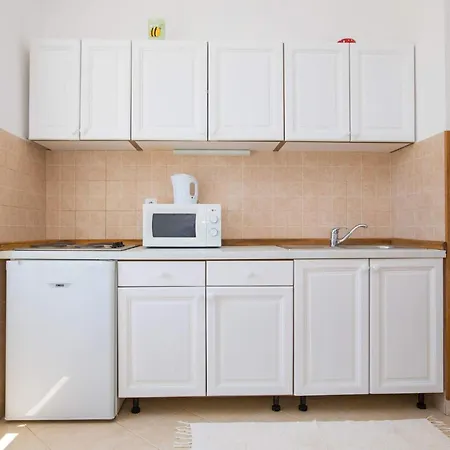 Vidak - With Sea View - A5 Apartment Molunat